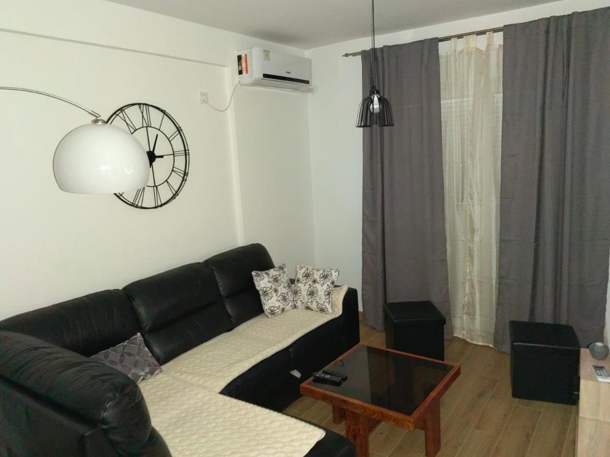 Appartement Stan Na Dan Nikšić Extérieur photo